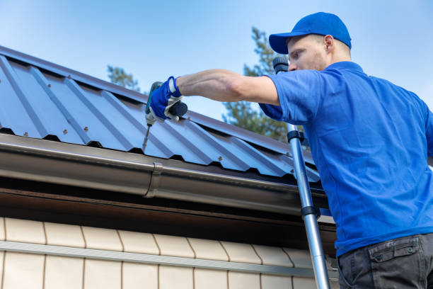 Best Roof Moss and Algae Removal  in Lawndale, CA